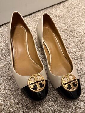 Tory Burch Black & White Cap-Toe Reva Heel | Size 8